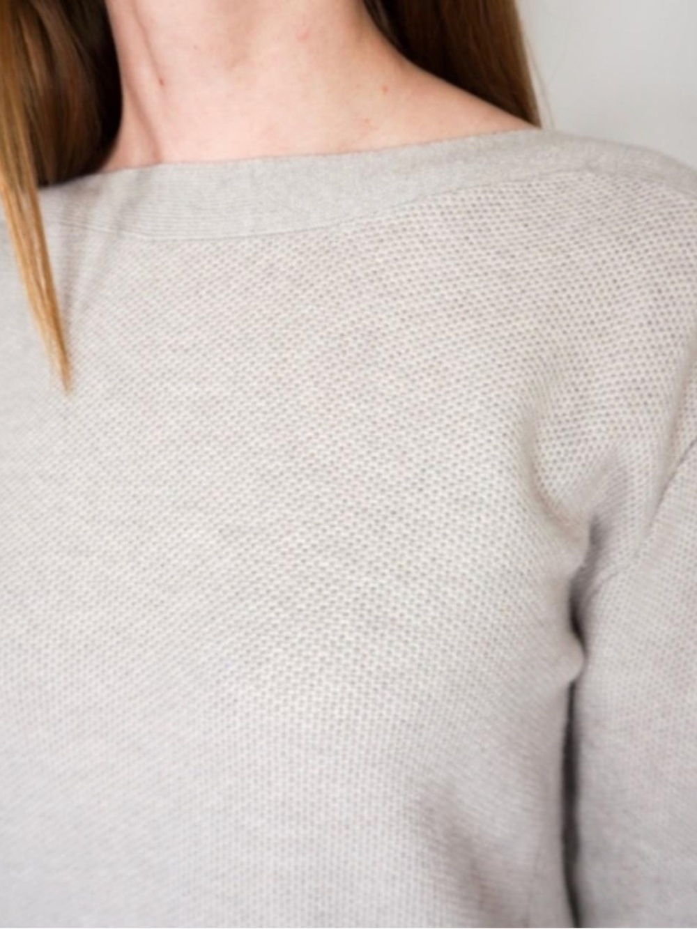 Club Monaco Cashmere Light Gray Drape-Back Women’s Sweater - Picture 6 of 6